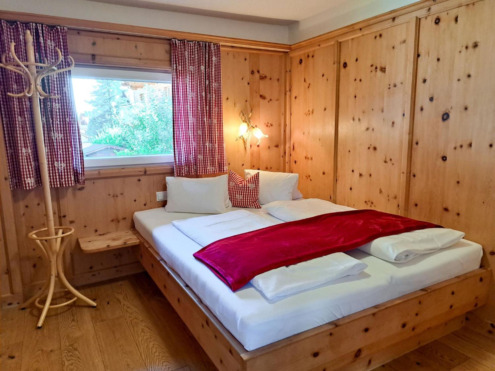 Chalet Wegscheider By Interhome Mayrhofen Bagian luar foto